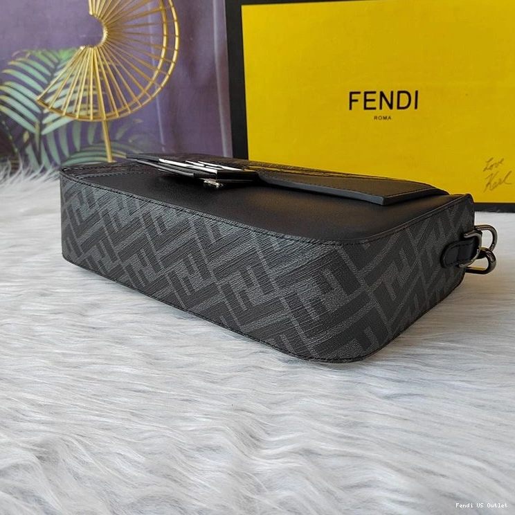 Vintage HOT Medium FF Baguette Bag Motif Fabric Black Fendi In 0711